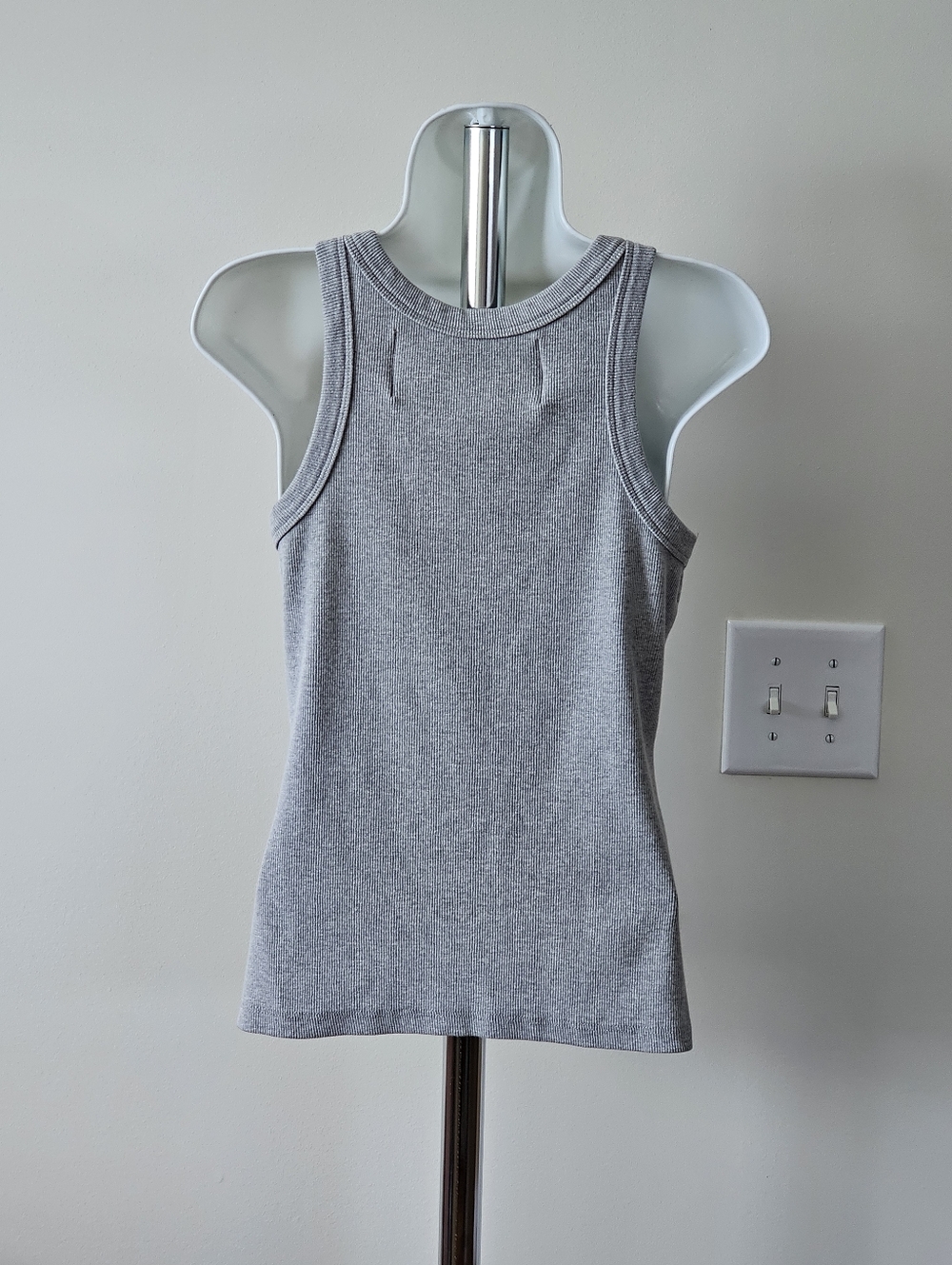 MOTHER Move It Tank Light Gray Size Medium EUC - Picture 3 of 7